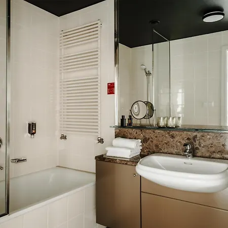 Adina Apartment Hotel Budapest-2