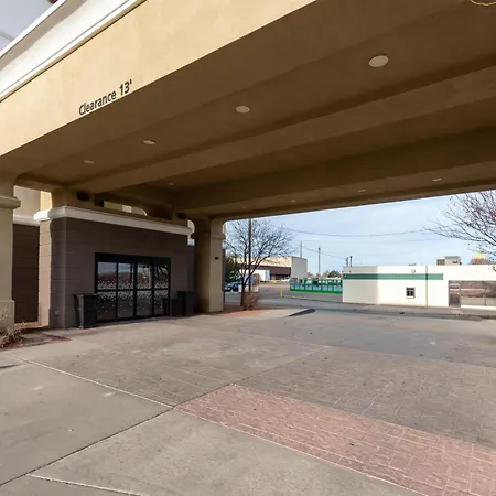 Hampton Inn La Junta-3