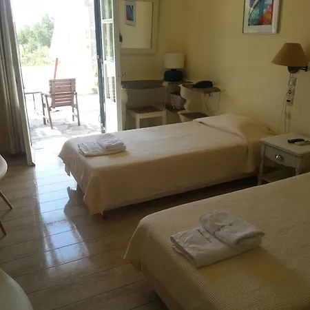 Studios&Suites Rania-2