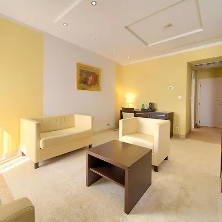 Hotel Marina-3