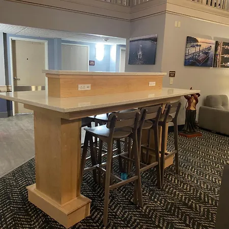Americinn By Wyndham Okoboji-2