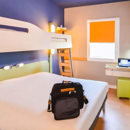 Ibis Budget Porte de Camargue-3