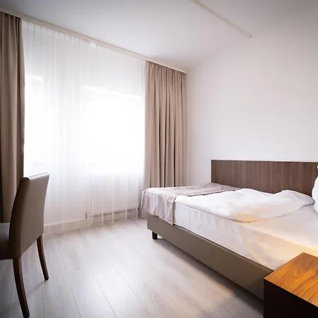 Anor Hotel I Park Sleep & Fly I Frankfurt Airport-3
