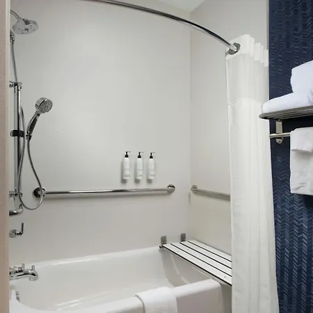 Fairfield Inn & Suites Dallas Park Central-2