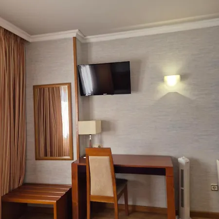 Hotel Hhb Pontevedra Confort-3