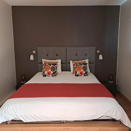 La Suite Des Pervenches-2