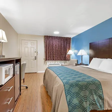 Econo Lodge Woodstock - Shenandoah Valley I-81-2