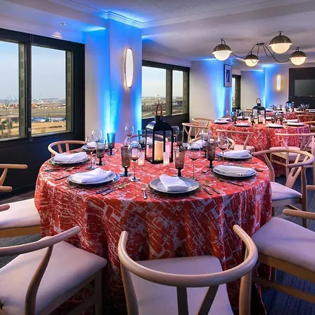 Newark Liberty International Airport Marriott-2