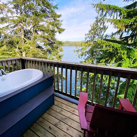 Waters Edge Shoreside Suites-3