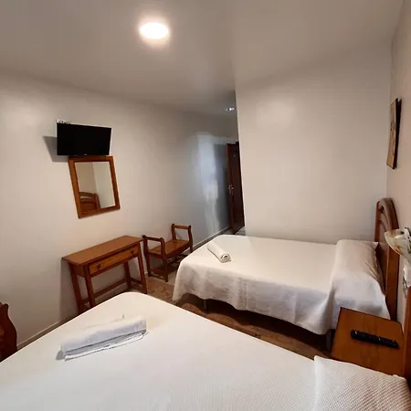 Hostal Los Amigos-3