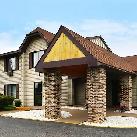 Travelodge By Wyndham Ishpeming/Marquette-3