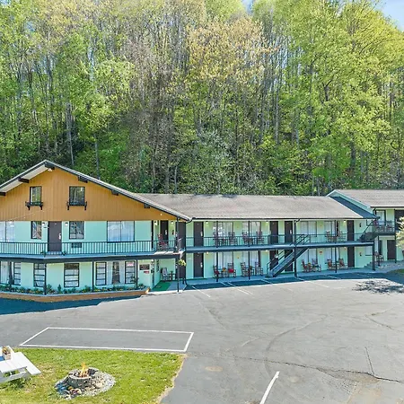 Castlewood Inn-3