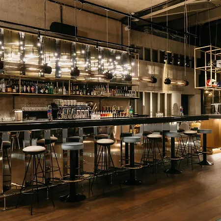 Ruby Luna Hotel Dusseldorf By Ihg-3