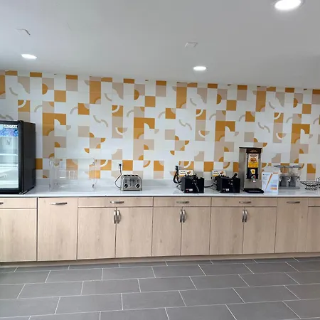 Days Inn By Wyndham La Crosse-3