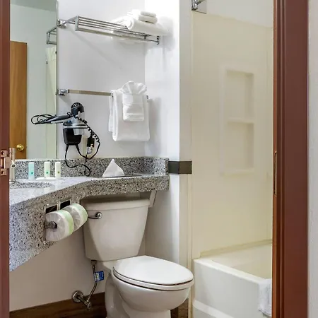 Quality Inn & Suites Prairie Du Chien-2