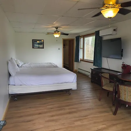 Sara Placid Inn & Suites-3