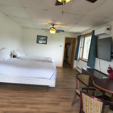 Sara Placid Inn & Suites-2