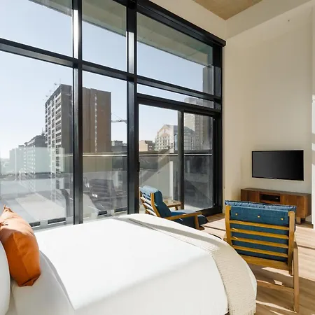 Hotel Monroe - Downtown Montreal-3