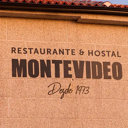 Hostal Montevideo beachfront-3