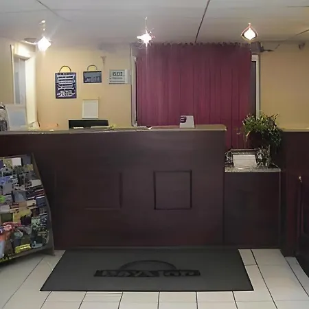 Days Inn By Wyndham Okmulgee-2