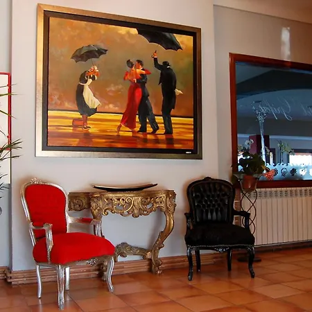 Hotel Grifeu Y Restaurant - Costa Brava-3