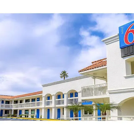 Motel 6-Carlsbad, Ca Beach-3