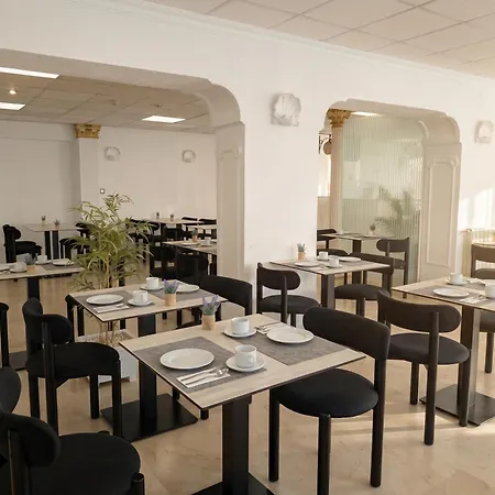Hotel Medium Claramar-3