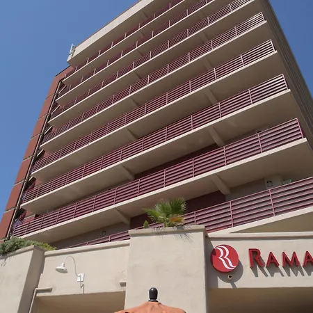 Ramada By Wyndham San Diego National City-2