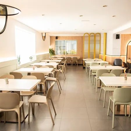 Hostal La Corte-3