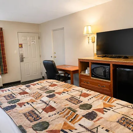 Days Inn By Wyndham Apple Valley Pigeon Forge/Sevierville-3