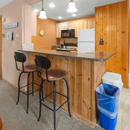 Mountain House, A Vail Resorts Property-3