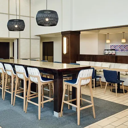 Hampton Inn & Suites Destin-2