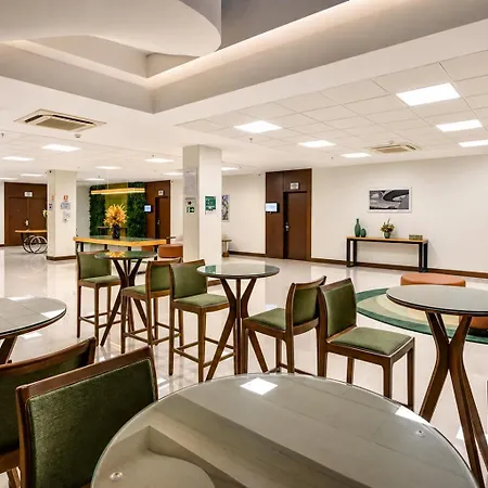 Quality Hotel&Suites Brasília-3