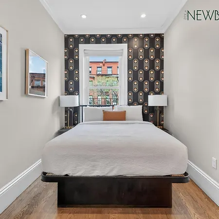 304 Newbury Street By Thatch-2