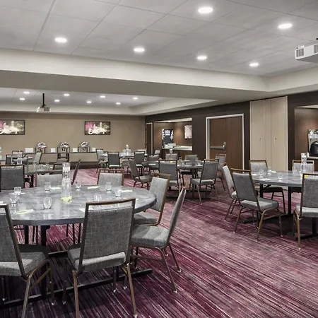 Courtyard By Marriott Wayne Fairfield-3