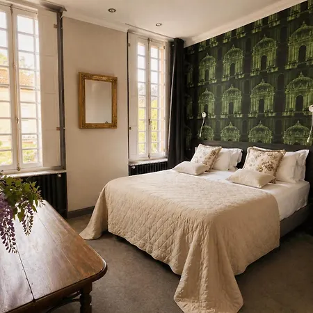 Hotel Une Chambre En Ville-3