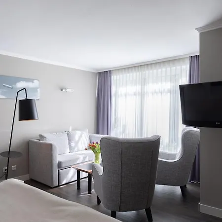 Select Hotel Friedrichshafen-3