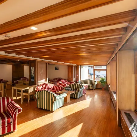 Hotel Miramonti Corvara-2