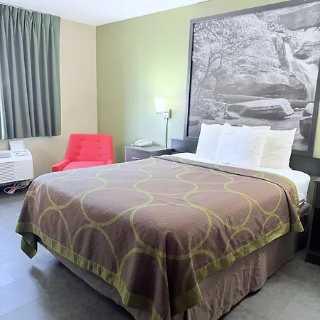 Super 8 By Wyndham Fond Du Lac-3
