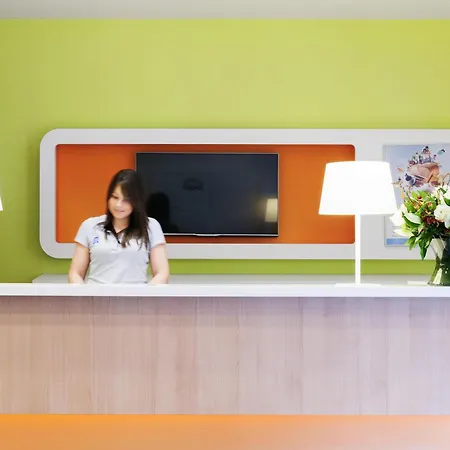 ibis budget Antwerpen Centraal Station-3