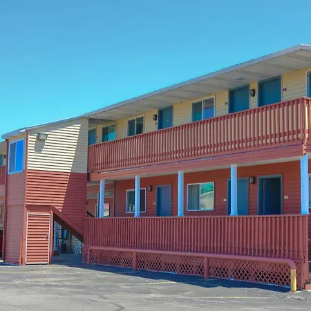 Chippewa Motel Mount Pleasant-2