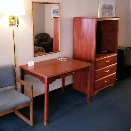 Keystone Boardwalk Inn And Suites-2
