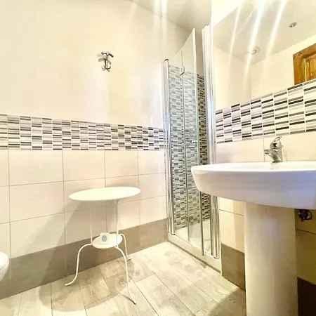 Simonetta'S Rooms-2