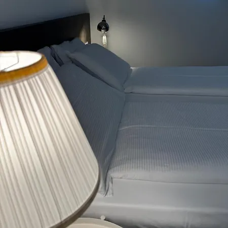 Gardabreak Rooms&Breakfast Holiday Apartments-3