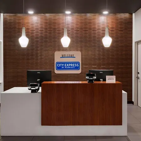 City Express By Marriott Denver Airport-2