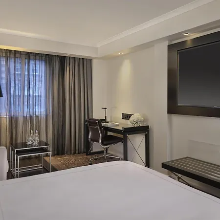 Park Plaza Victoria London-3
