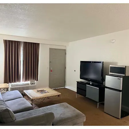 Econo Lodge Airport - Rj Stadium-2