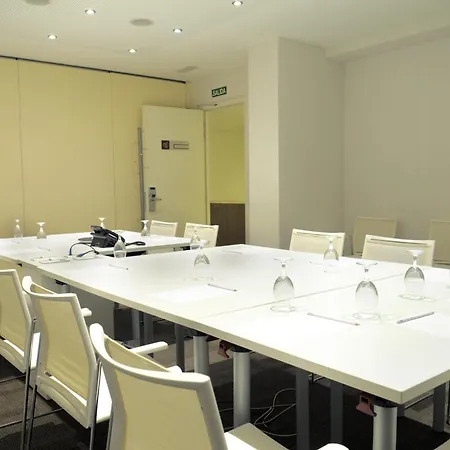 Ibis Budget Lleida-3