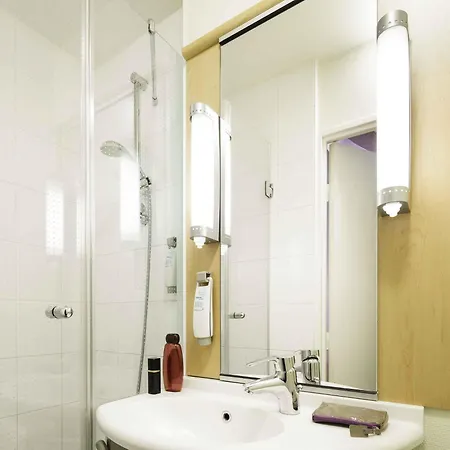 ibis Versailles Château-2