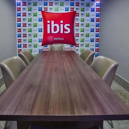 ibis Copacabana Posto 2-3